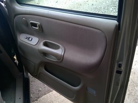 2002 TOYOTA TUNDRA, GOLD, SR5 MODEL, 4.7L, AT, 2WD.  Z25253